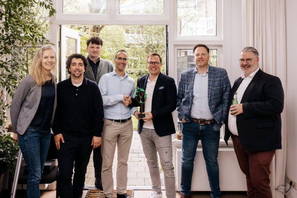 Thombstone uitreiking PLTFRM.