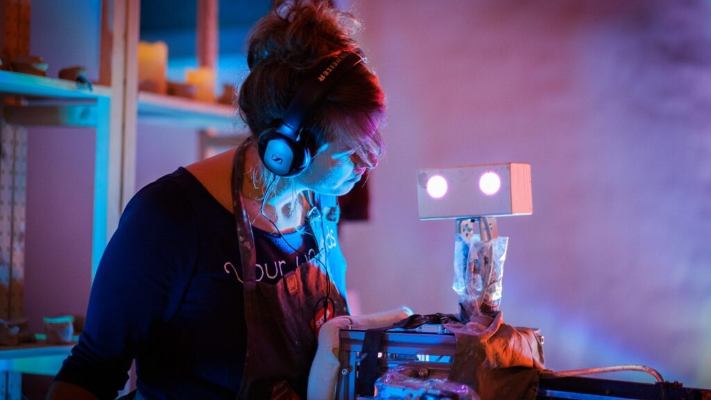 Vrije denkruimte uit de kunst gebruiken om AI een plek te geven